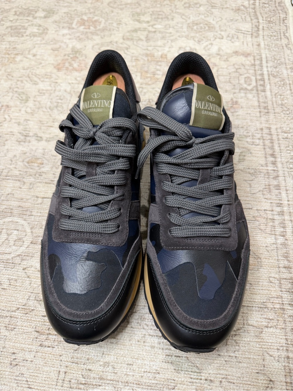 Valentino Garavani Gray & Black Men's Runner Sneakers with Tan Midsole
